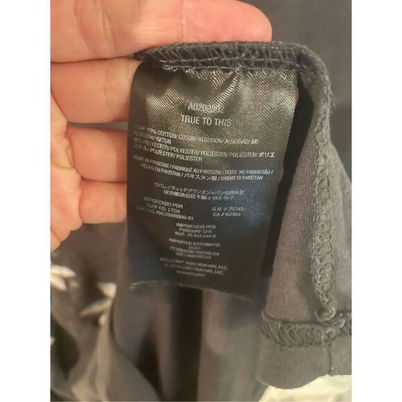 Volcom men’s tropical floral tank top size Medium - Picture 4 of 4